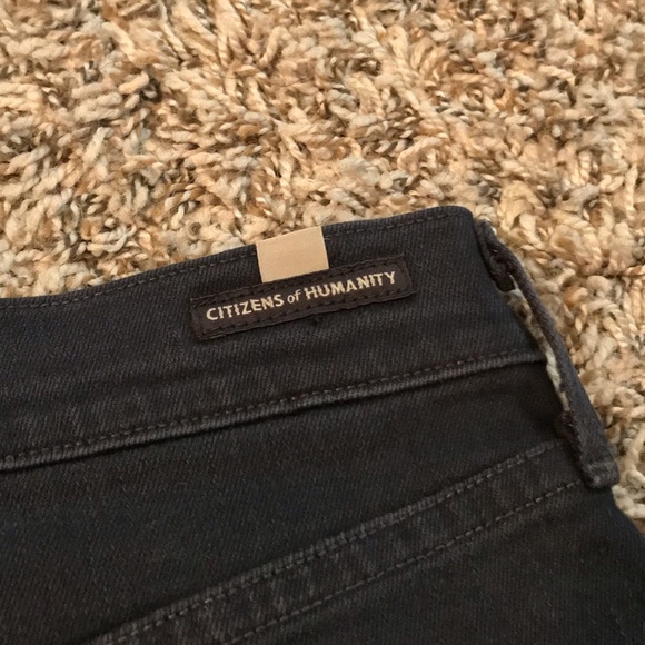 Citizens of Humanity distressed mini skirt - Picture 16 of 16